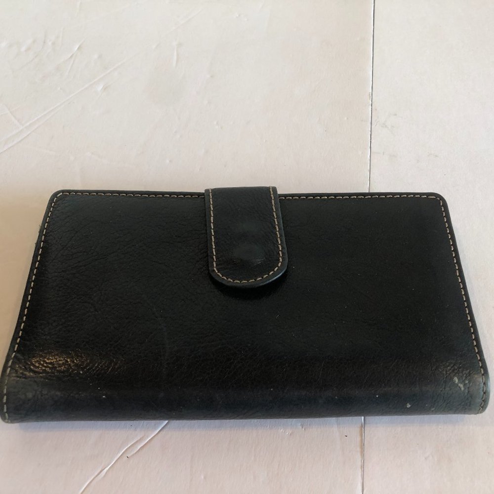 Guang Tong Black Wallet 7" x 4"